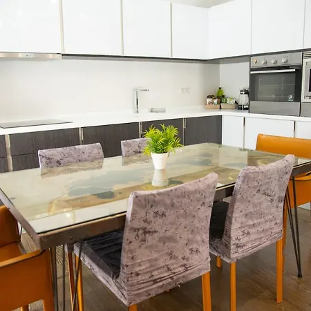 Puerta Palma Con Vistas Y Parking Holiday home Badajoz