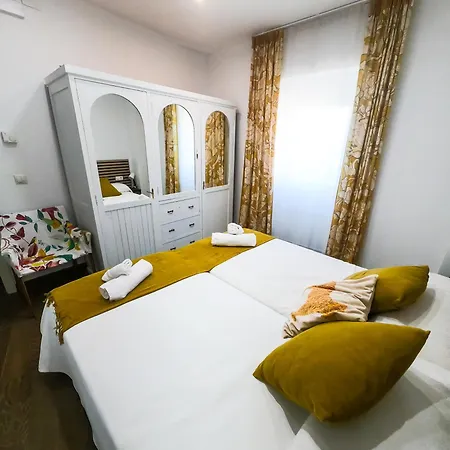 Puerta Palma Con Vistas Y Parking Holiday home Badajoz